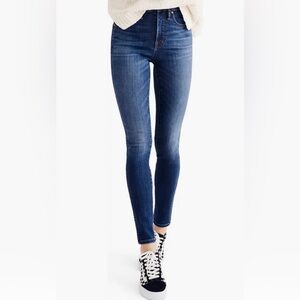 MADEWELL 10” high rise skinny jeans in dark blue wash.